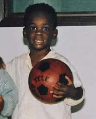 La storia dell'infanzia di Mario Balotelli, oltre a fatti di biografie indicibili