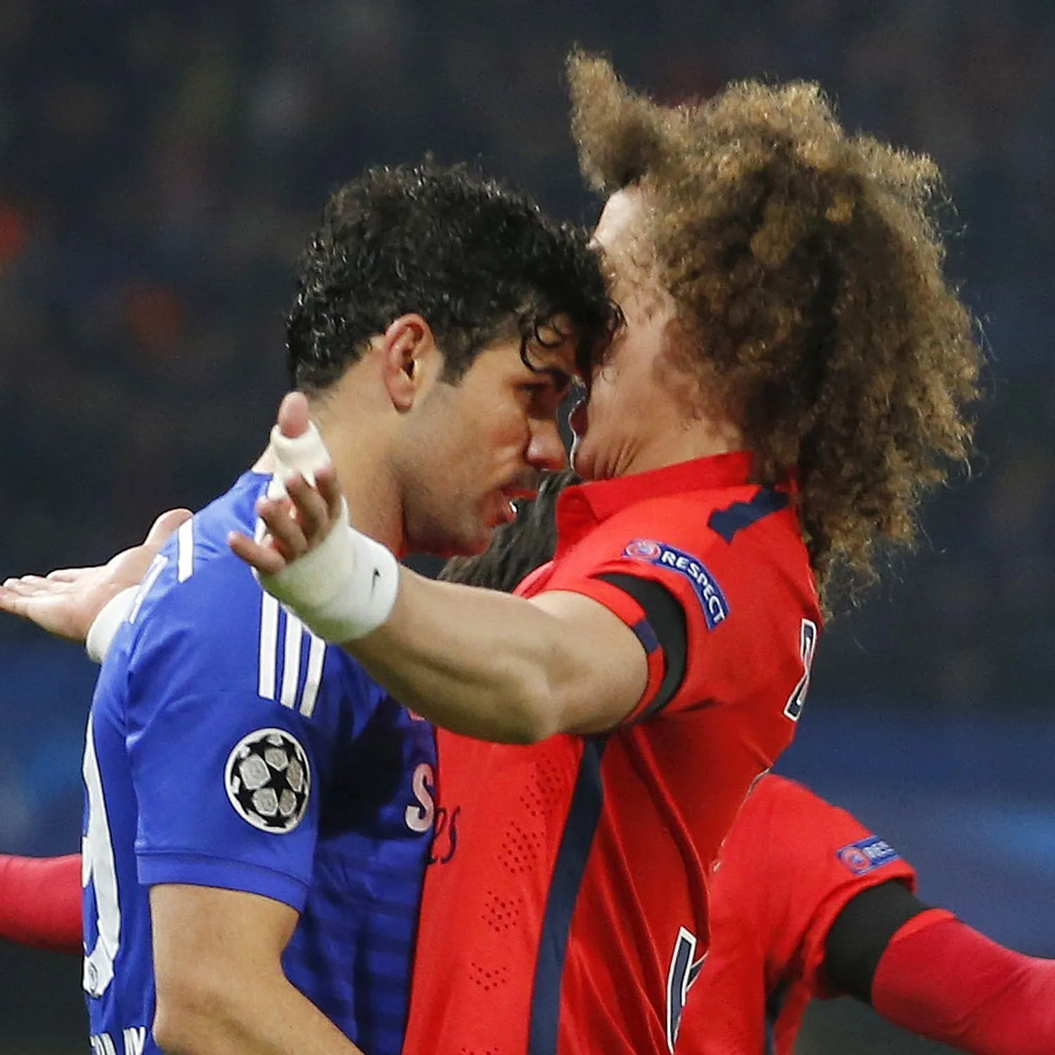 Diego Costa's Head Butt to David Luiz.