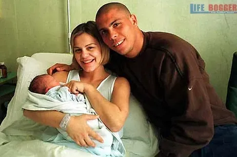 Ronaldo et Milene accueillent leur enfant.