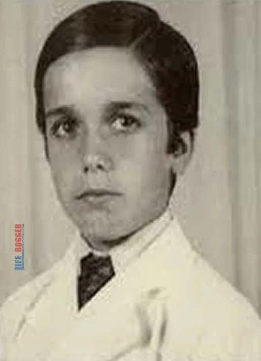 Gabriel Batistuta Childhood Photo- Academics.