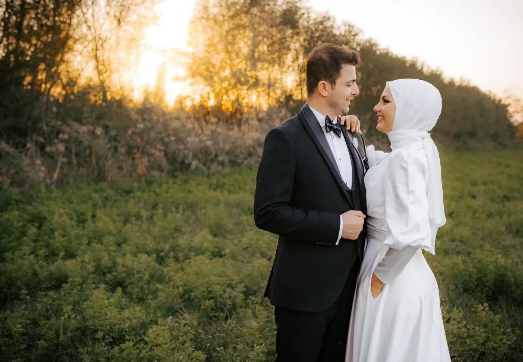 Illustrative stock photo: couple outdoors