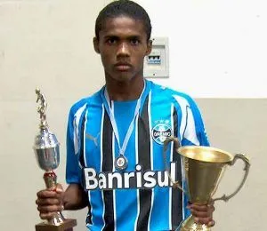 Douglas Costa Childhood Story Plus Untold Biography Facts
