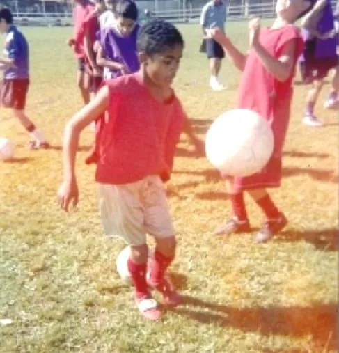 Douglas Costa Early Years - The making of a professional footballer.