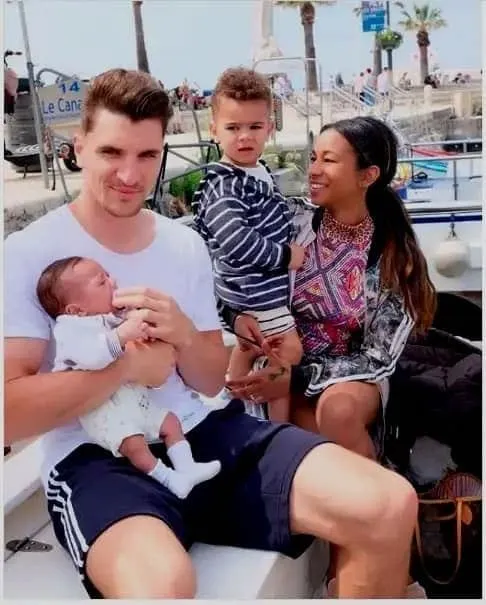 Thomas, Deborah and their kids.