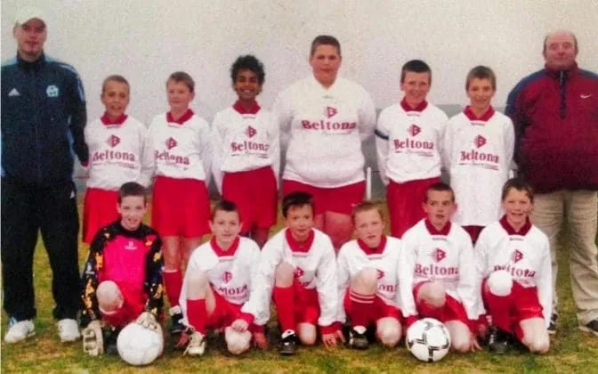 Thomas Meunier (top-right) at RUS Givry.