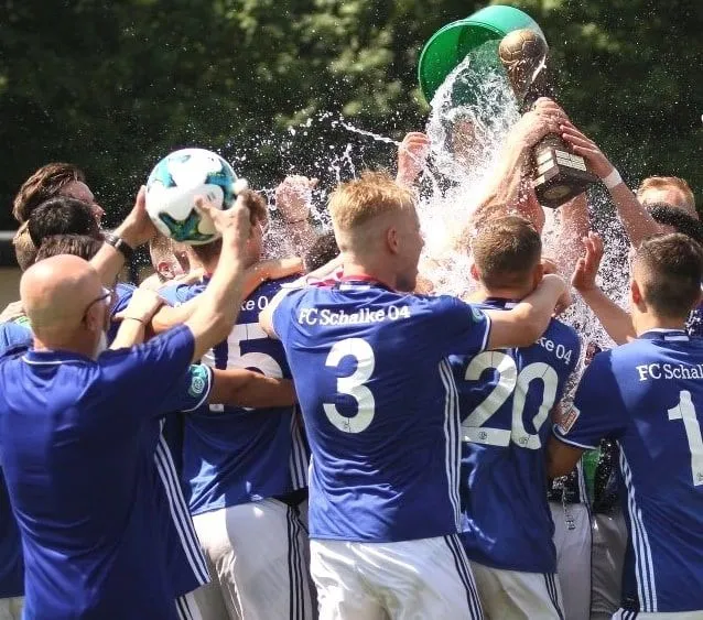 Thilo Kehrer celebrates the Westfalen Cup victory with teammates. Credit to Twitter.