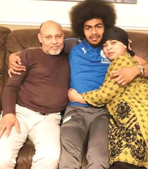 Hamza Choudhury's Parents- Step Dad (Dewan Murshid) and Mother ( Rafia). Credit to SportsOnly