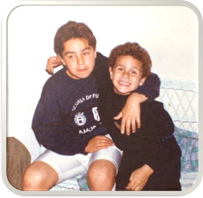 Koke's [left] early days with his Elder Brother. Credit to Instagram.