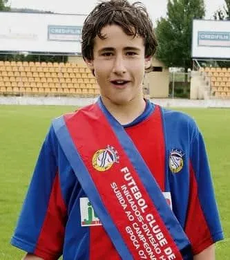 Childhood Photo of him at Futebol Clube de Alverca.