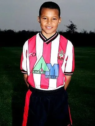 Tyrone Mings Early Life with Football- I suoi giorni alla Southampton Academy. Credito immagine: DailyMail