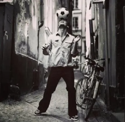 Freddie Ljungberg Early Years- He couldn't just resist football, choosing it among all sports. Image Credit: Instagram