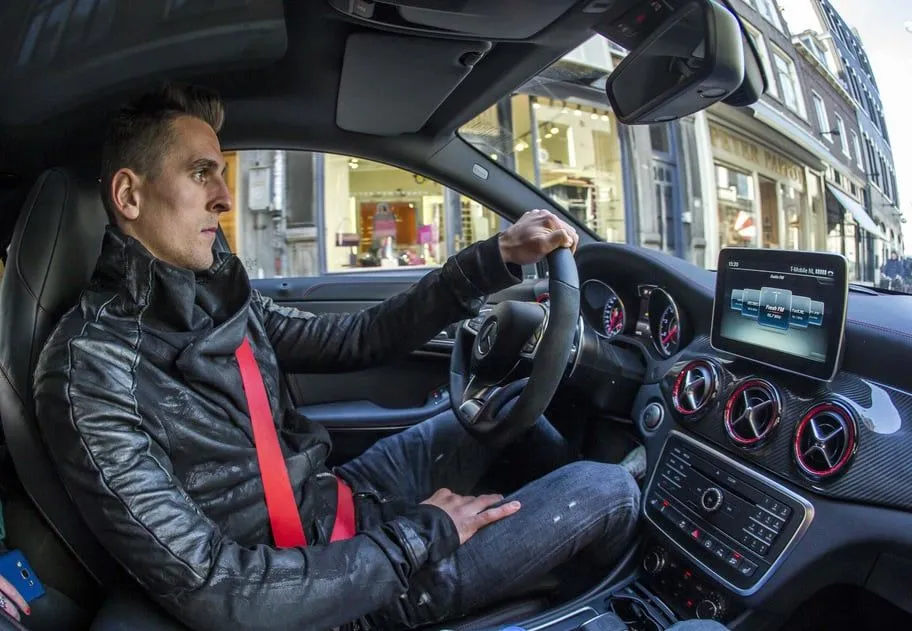 Arkadiusz Milik cruising in his luxurious Mercedes Car. Image Credit: WTFoot.