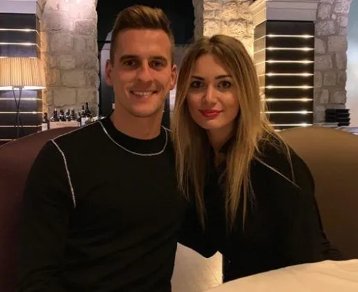 Arkadiusz Milik with his gorgeous girlfriend Jessica Ziolek, Image Credit: Instagram.