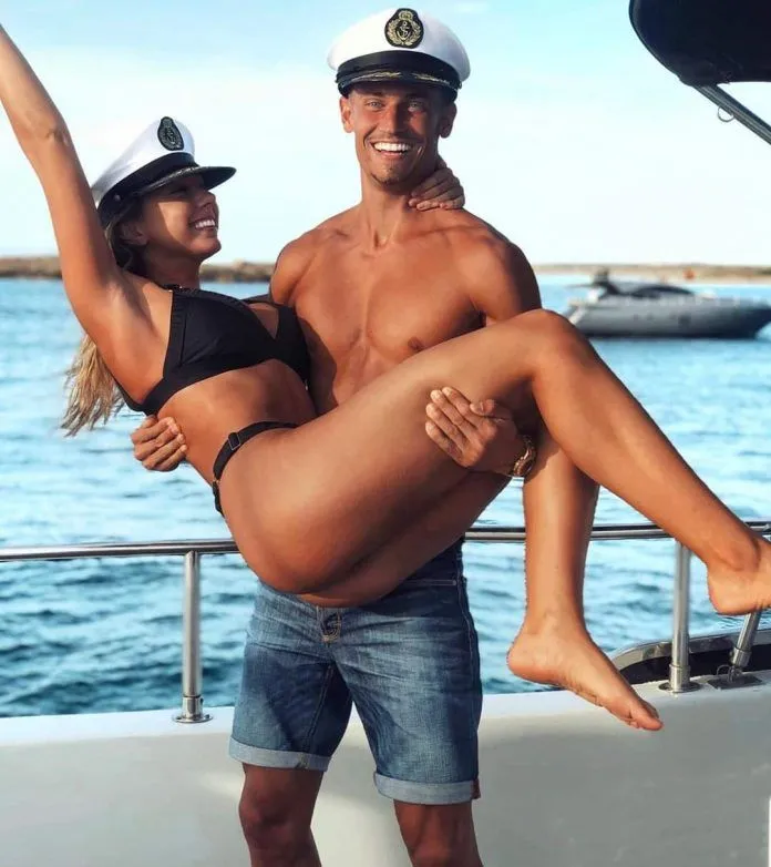 Marcos Llorente spends quality time with his girlfriend and wife to be. Credit: Instagram