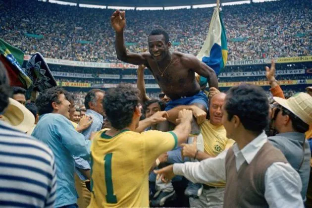 Sheikh Mansour was born on the year which Pele saw Brazil to their 3rd world cup title win. 📷: BleacherReport.