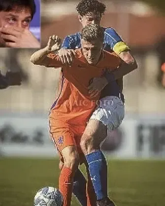 Antonio Conte couldn't resist having the Big Defender on his Inter side.
