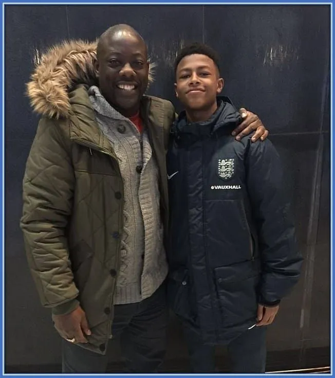 Ian Brewster is his son's biggest fan. Both father and son have a best friend status.