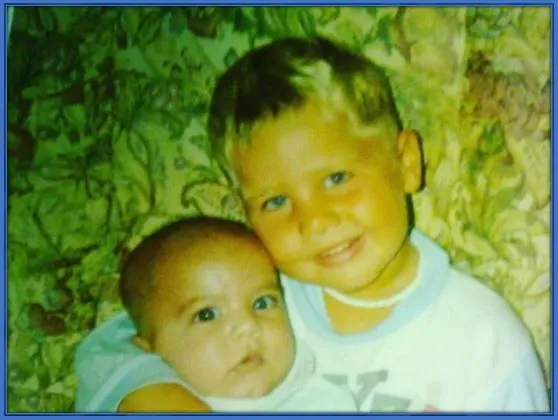 Little Angelo and his sibling.