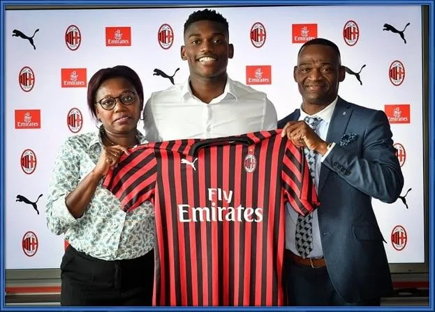 Meet Rafael Leao's parents - His look-alike Dad and a soft-hearted Mum.