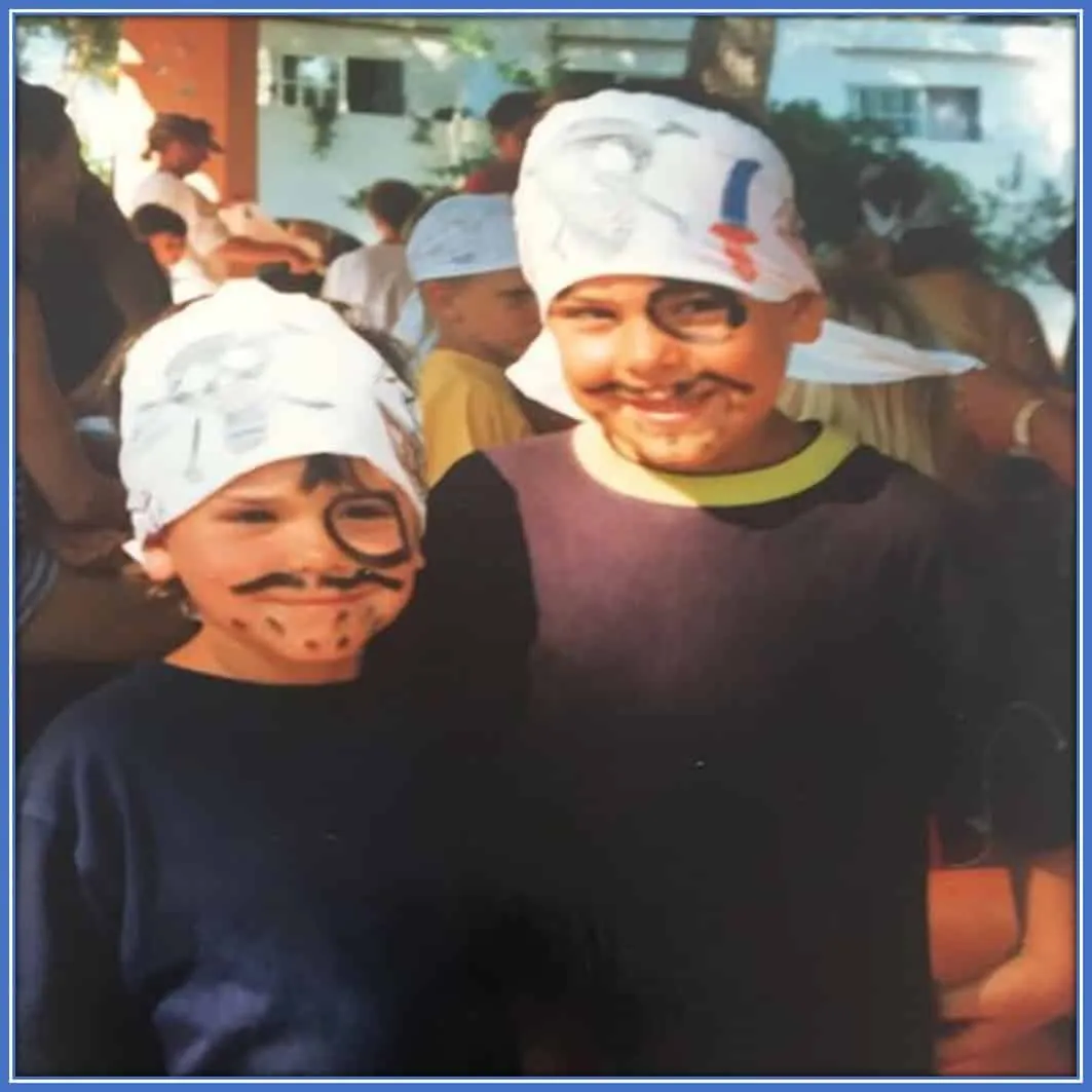 Kevin and Robin would forever save this perfect memory of their childhood.