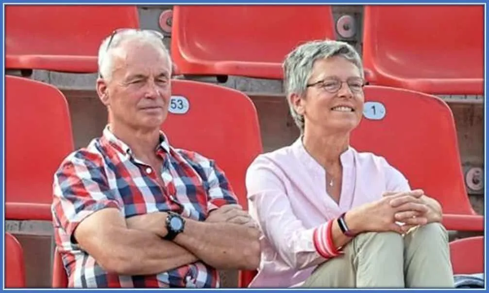 Meet Florian Wirtz's parents. His Dad's name is Joachim Witz, while his Mum, Karin Witz.