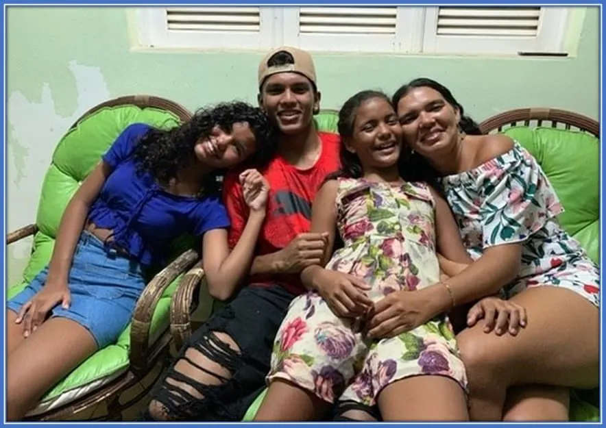 Gabriel Veron's mother and sisters remain the closest persons to his heart.