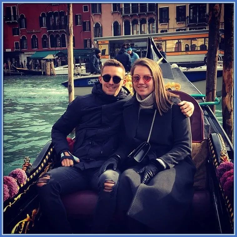 Here is the King and Queen of Boat Cruise.
