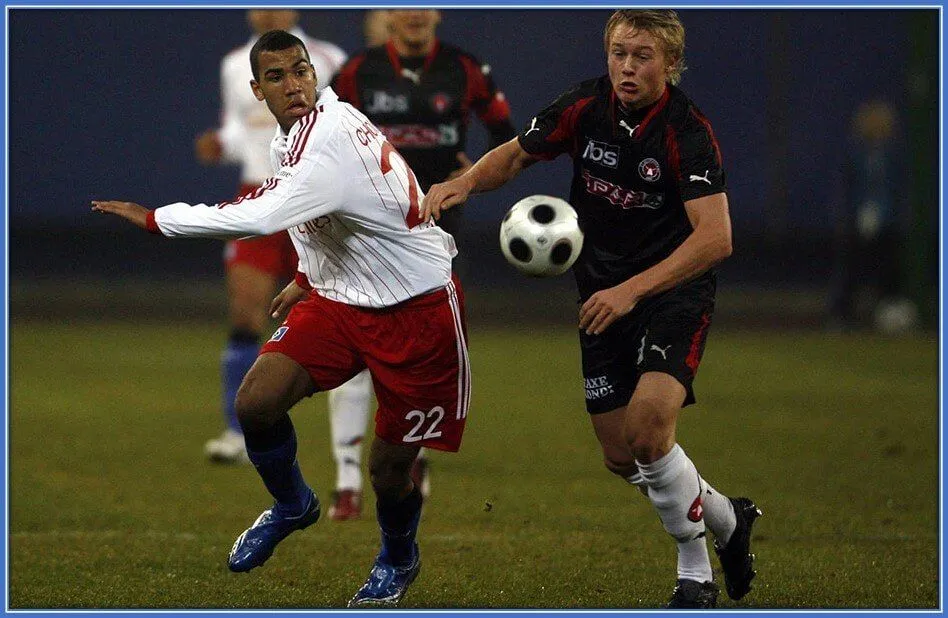 Simon Kjaer early career life
