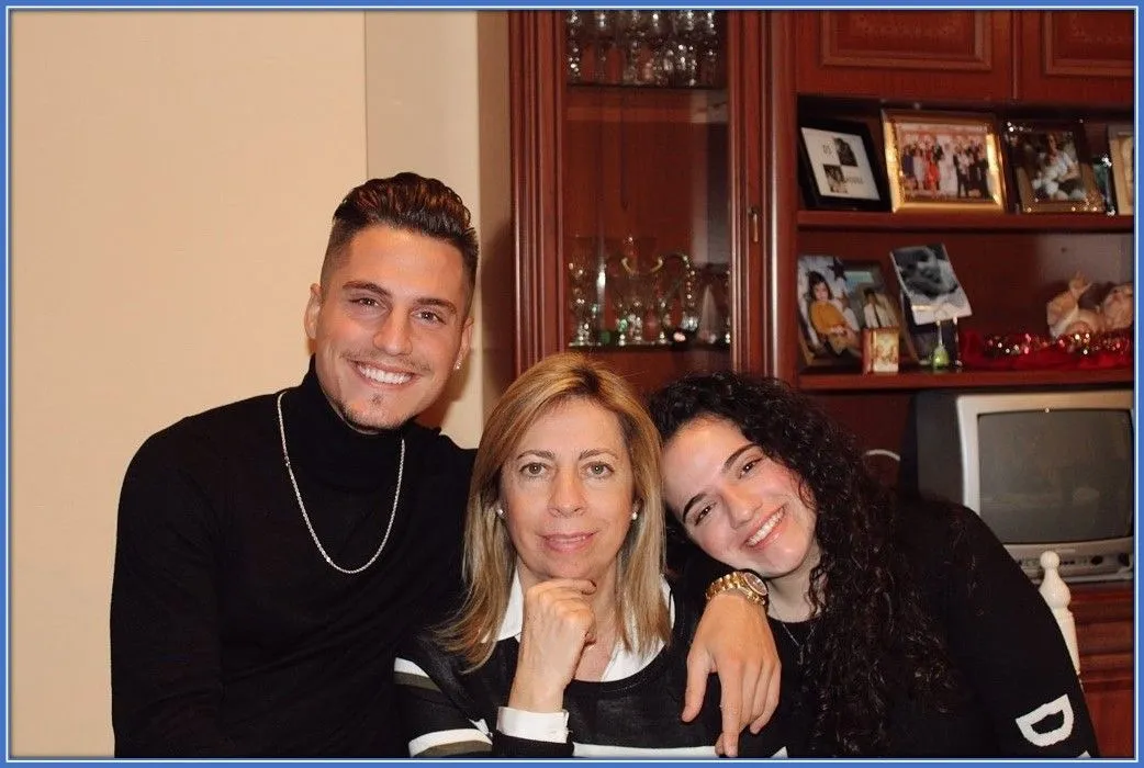 Sergi Canos' mother