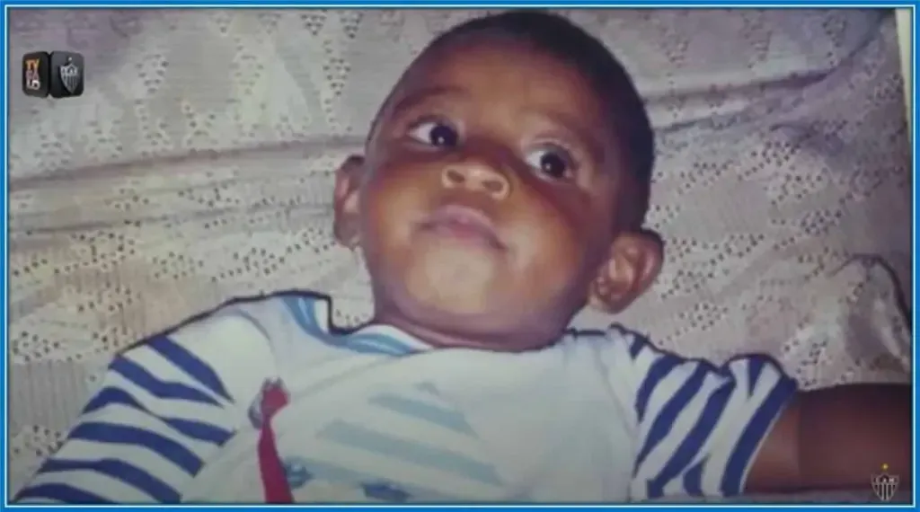 Behold the cry baby - Emerson Royal - in his childhood.