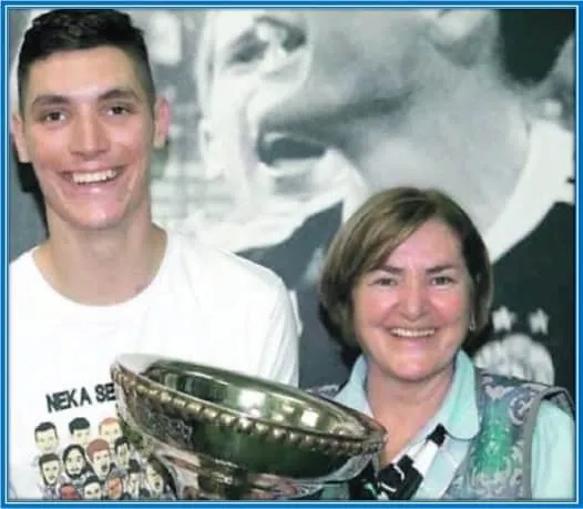 Nikola is the pride of his Family. Here, he celebrates one of his early trophies with his Mum (Nadežda) and little sister (Jelena).
