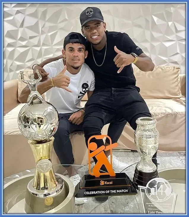 Roller David Diaz Marulanda is the immediate younger brother of Luis Diaz. He graduated from Atletico Junior academy.