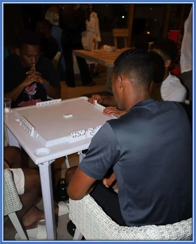 Dominoes board game is very popular in the Caribbean. Experts say it is one of the most famous board games in the world. The Dutch footballer and his brother love to keep themselves busy with it.