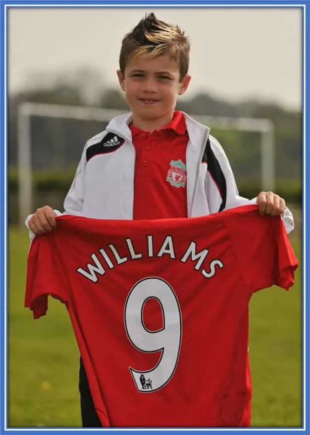 Young Neco Williams felt very excited to choose Liverpool over his boyhood club, Manchester United. Upon joining the Reds, he retained his Number 9 shirt.