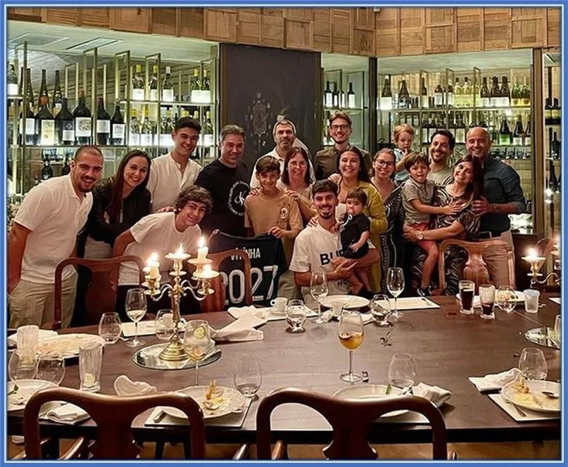 The members of Vitinha's family remain his best treasures.