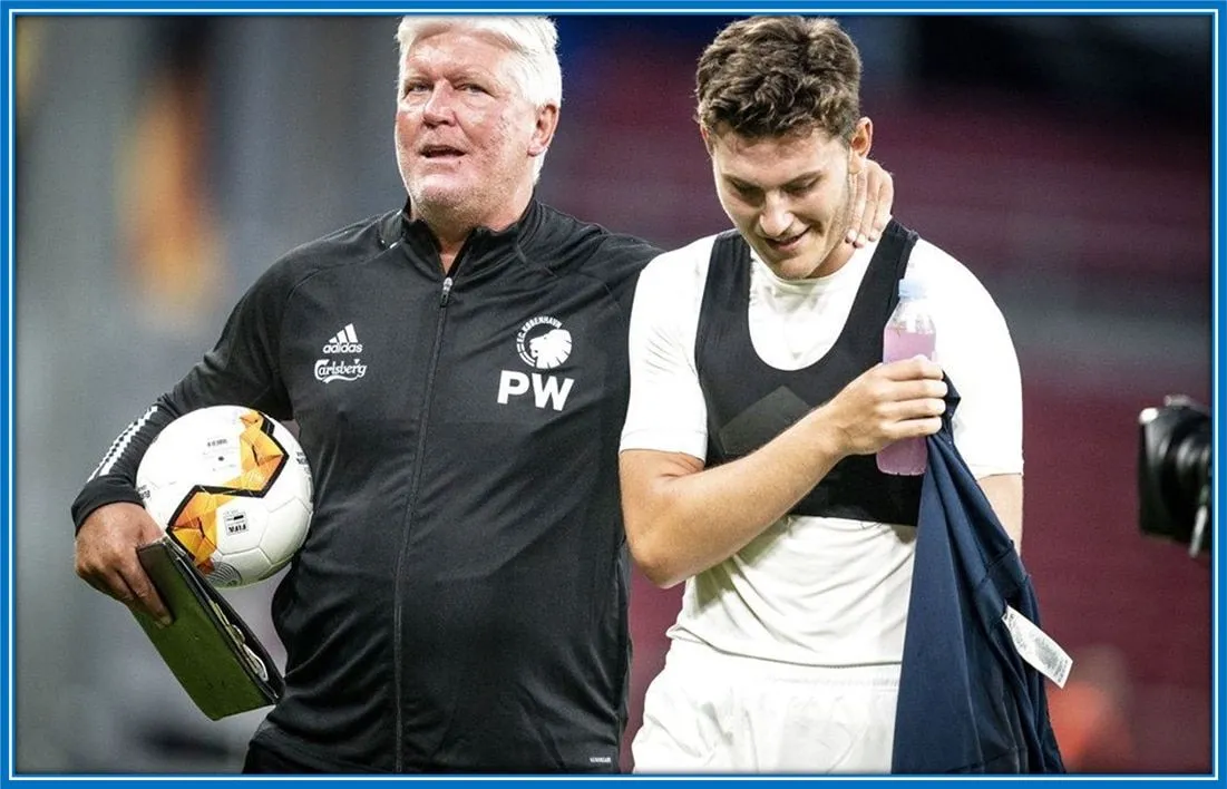 As stated earlier, Per Wind has been employed at FC Copenhagen since the year 1999. He, alongside other youth coaches, were instrumental to Jonas' rise at the club.