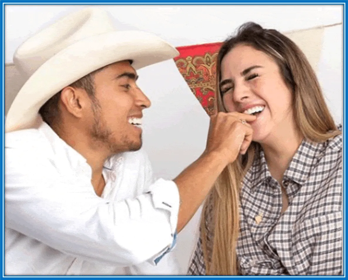 A photo of Orbelin Pineda together with the love of his life.