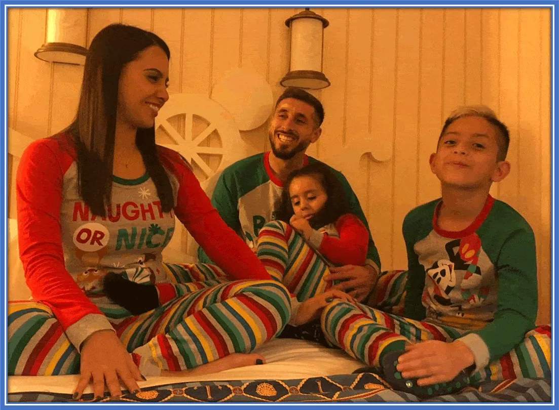 Mostly she posts adorable pictures of herself and her husband and children.