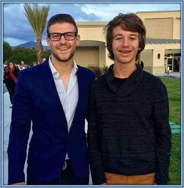 Paul Arriola brother