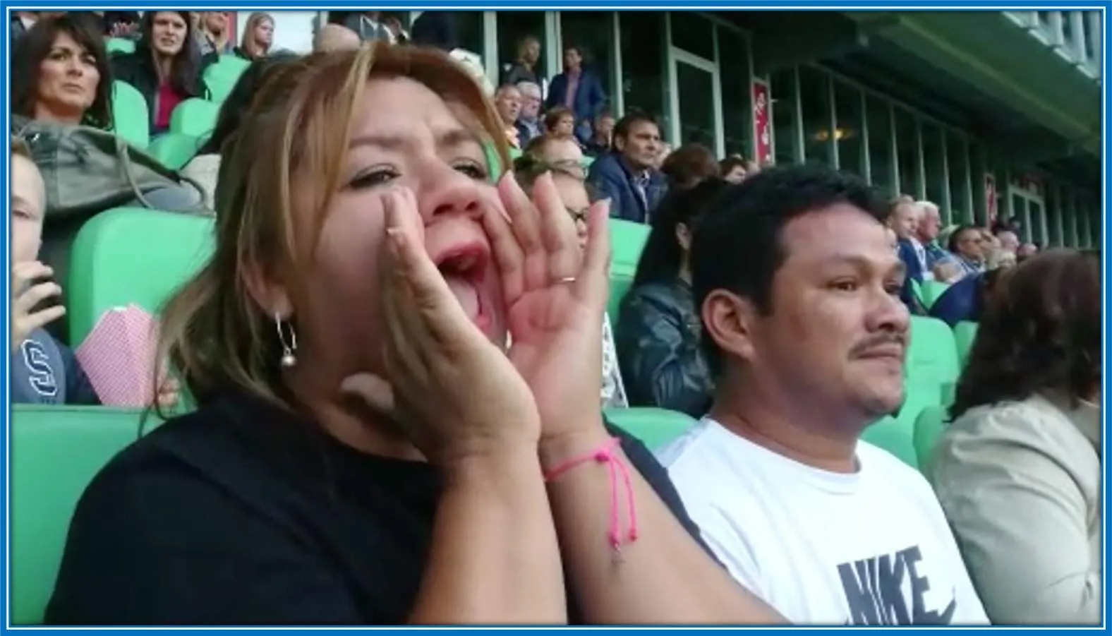 Meet Uriel Antuna's Parents - His ecstatic Mum, Berta Alicia Romero and good-looking Dad, Carlos Antuna.