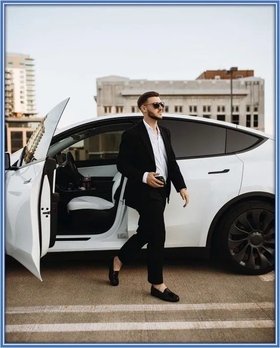 Paul Arriola car