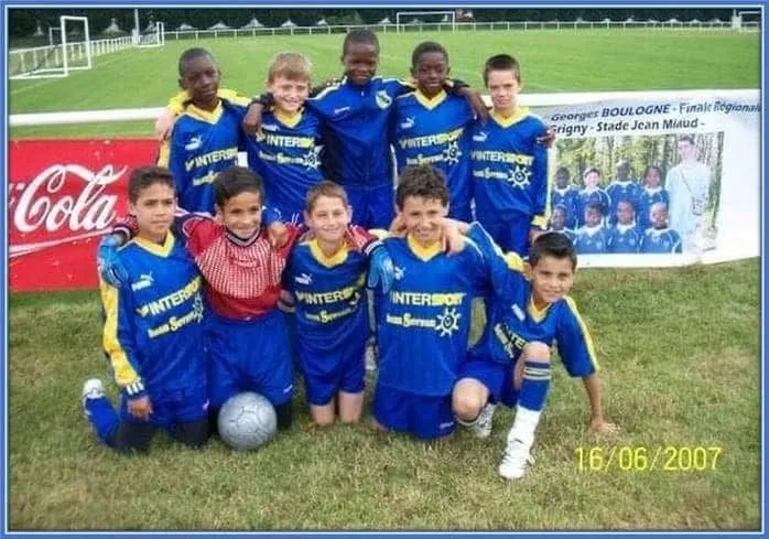 The FIFA World Cup star is on the left in the photo.