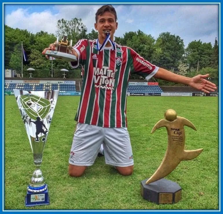 The happy youngster, Pedro Guilherme, is showing off his wins