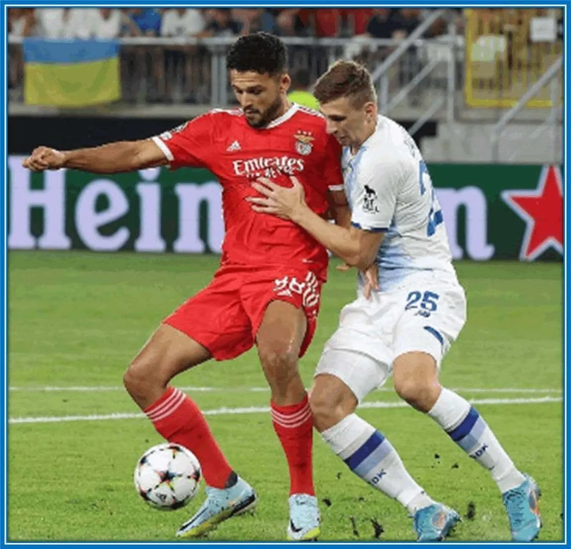 O Feiticeiro is good at creating additional space inside and outside the penalty area.