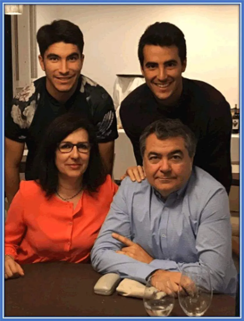 Alejandro Soler is the older brother of Carlos.