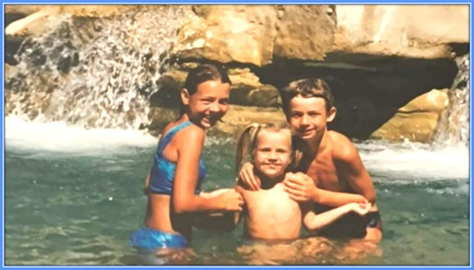 From left to right, we have Elianne, Marise, and the subject of this Biography.
