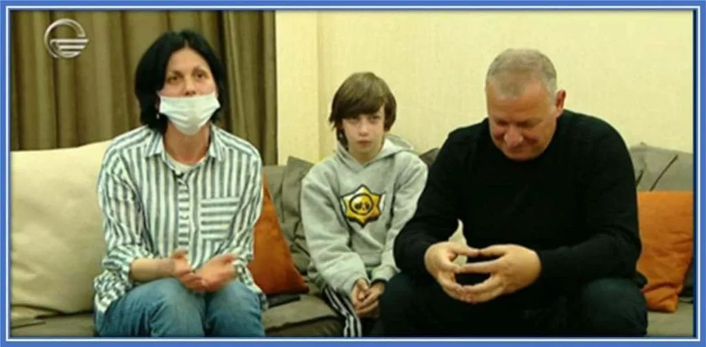 Meet Khvicha Kvaratskhelia’s parents – His look-alike Mum and role model Dad.