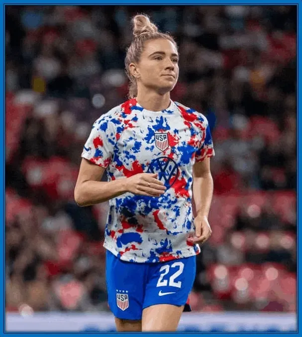 Mewis plays the midfield for Gotham FC of the National Women's Soccer League (NWSL).