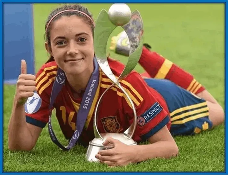 Aitana after the U17 Euros Final in 2015.
