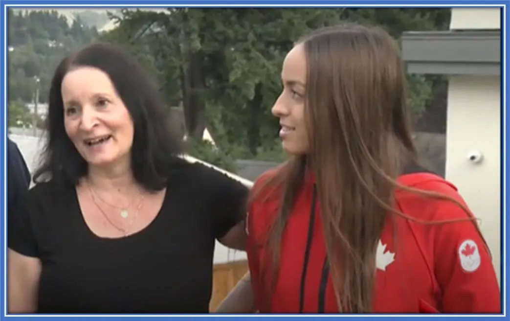 Meet Elisa Grosso with her First Daughter.